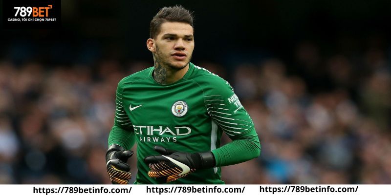 Ederson - Thủ môn xuất chúng đáng theo dõi